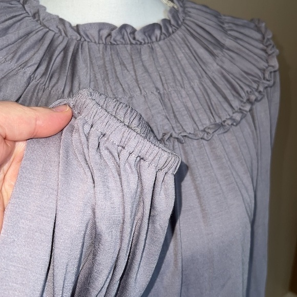 Ann Taylor ruched neck long sleeve top - Picture 3 of 8